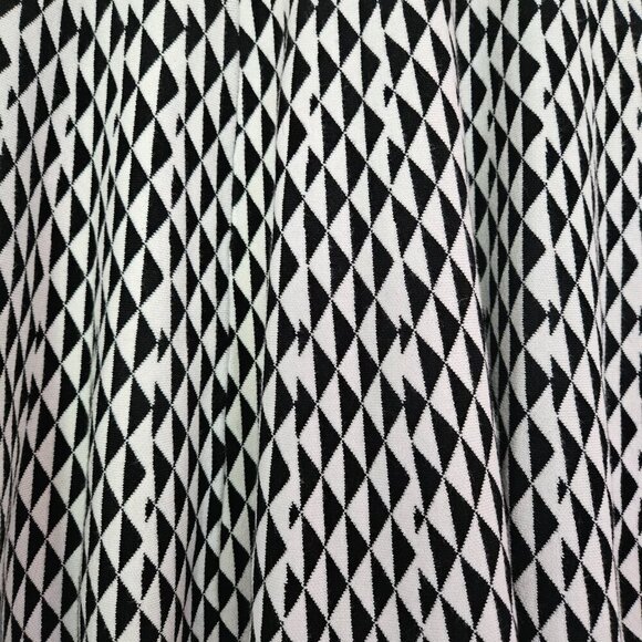 Carmen Marc Valvo Stretch Knit Geometric Print A-Line Circle Skirt - Picture 4 of 8